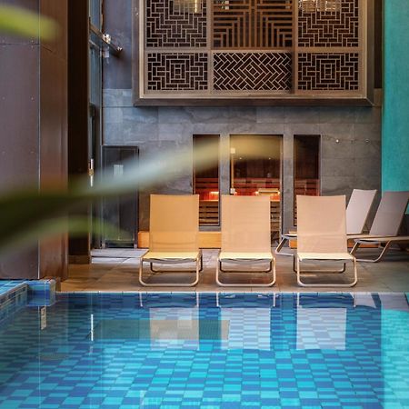 Hilton Evian Les Bains Hotel Екстериор снимка