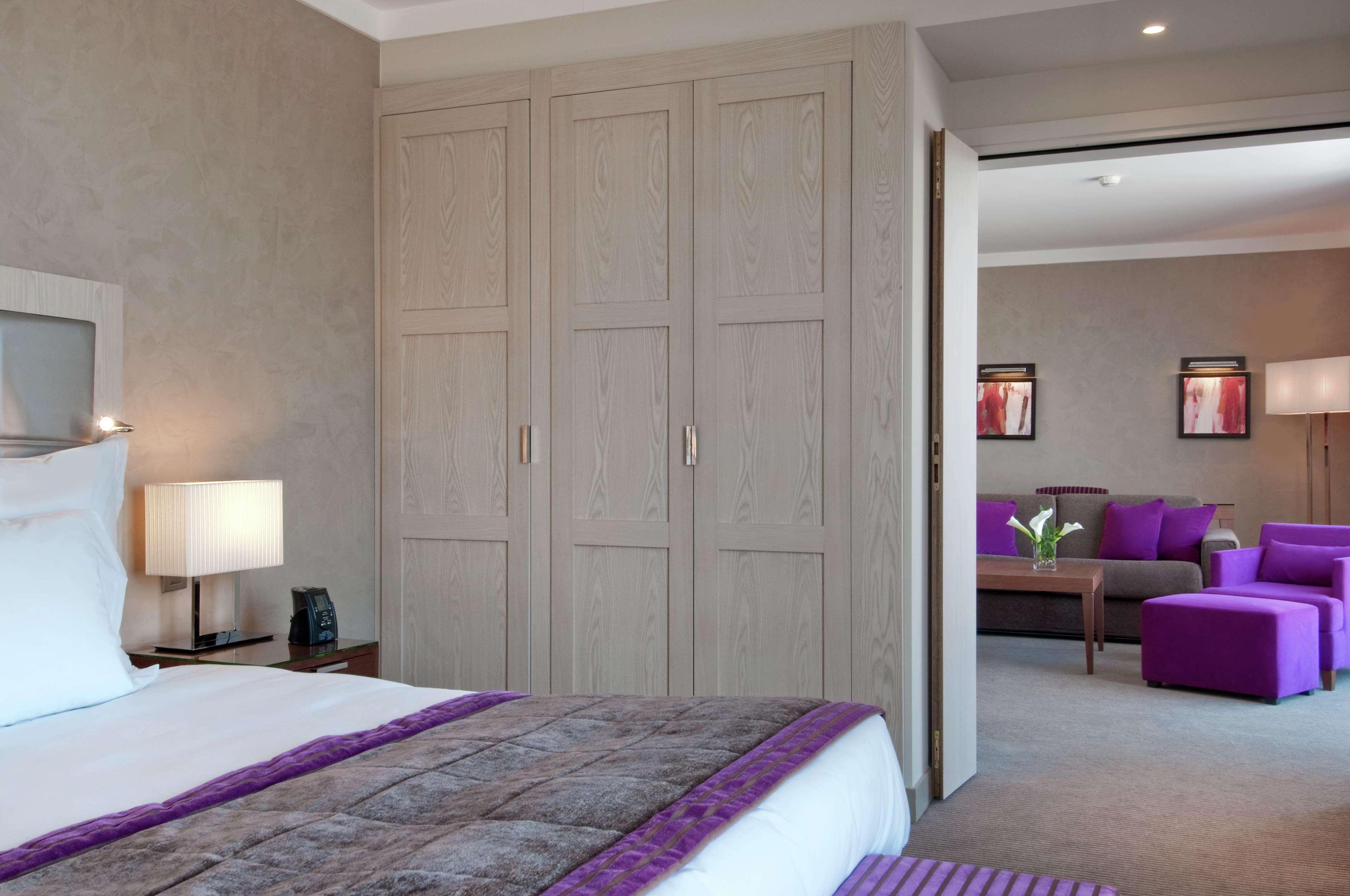 Hilton Evian Les Bains Hotel Стая снимка