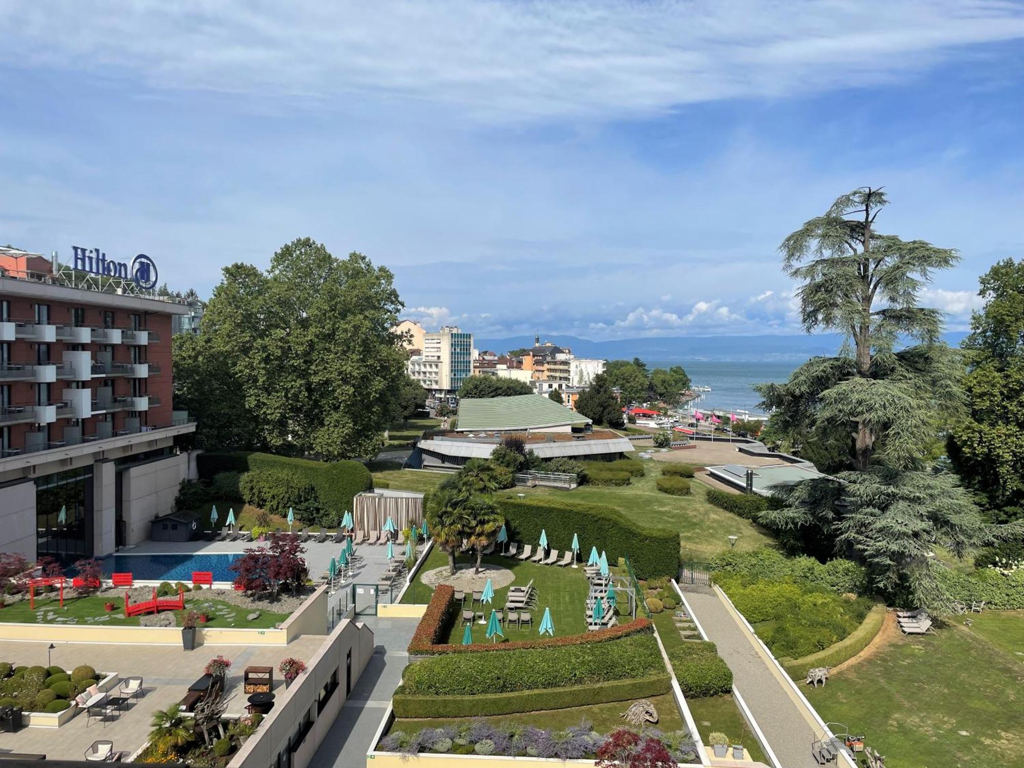 Hilton Evian Les Bains Hotel Екстериор снимка
