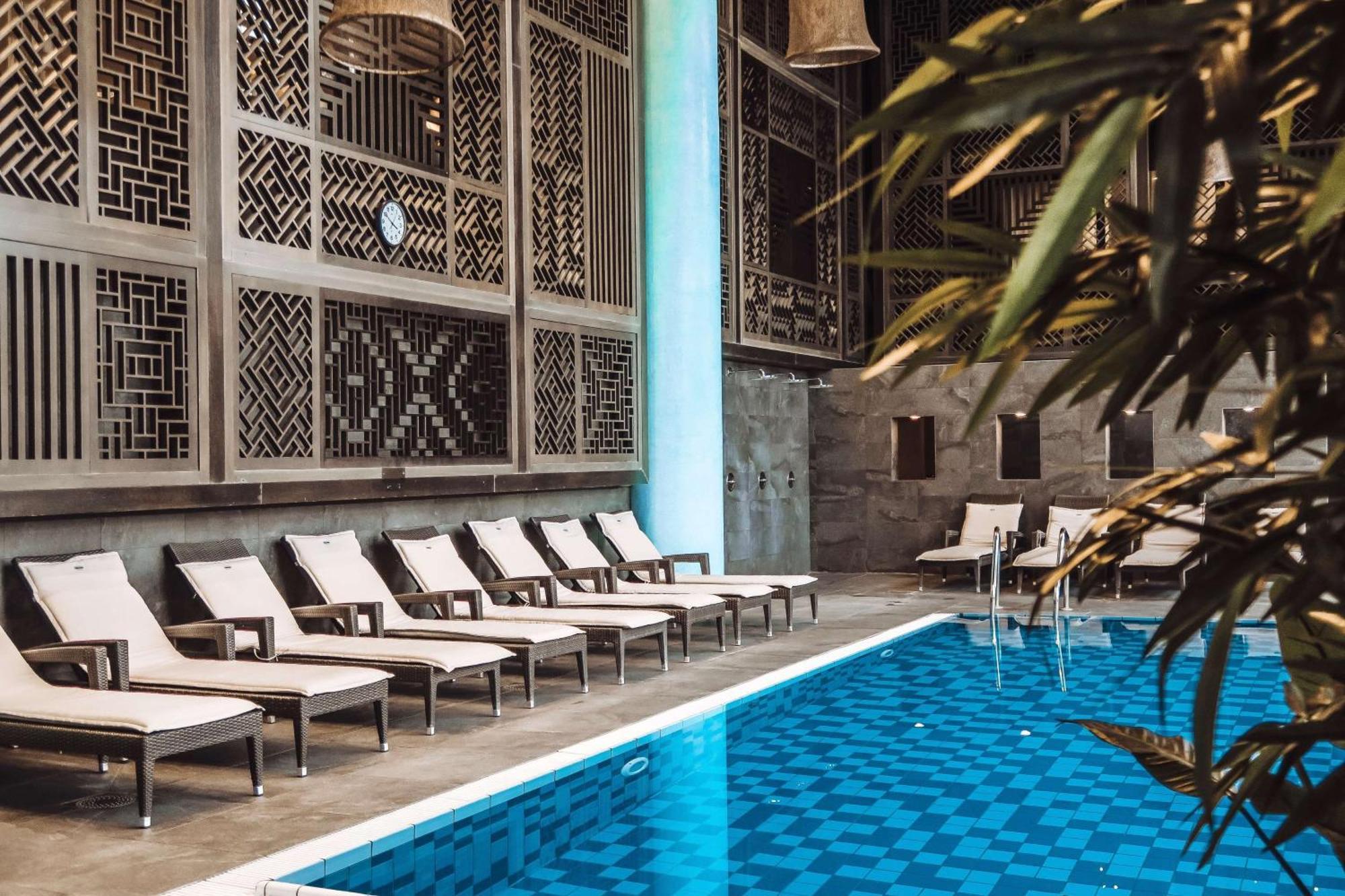Hilton Evian Les Bains Hotel Екстериор снимка