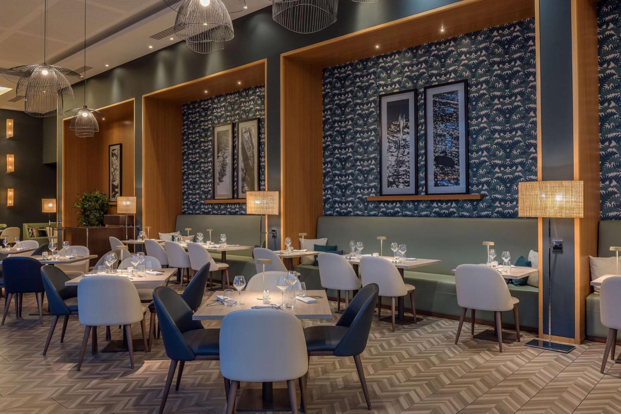 Hilton Evian Les Bains Hotel Екстериор снимка