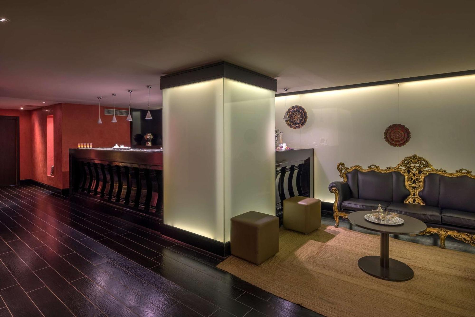 Hilton Evian Les Bains Hotel Екстериор снимка
